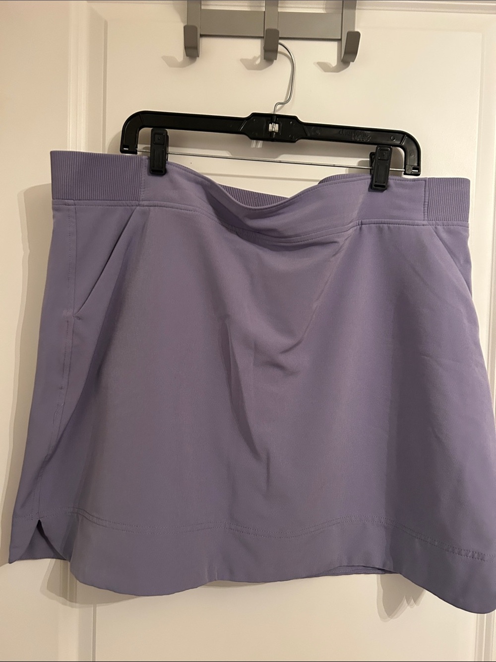 Lavender golfing skirt with side pockets and shorts under